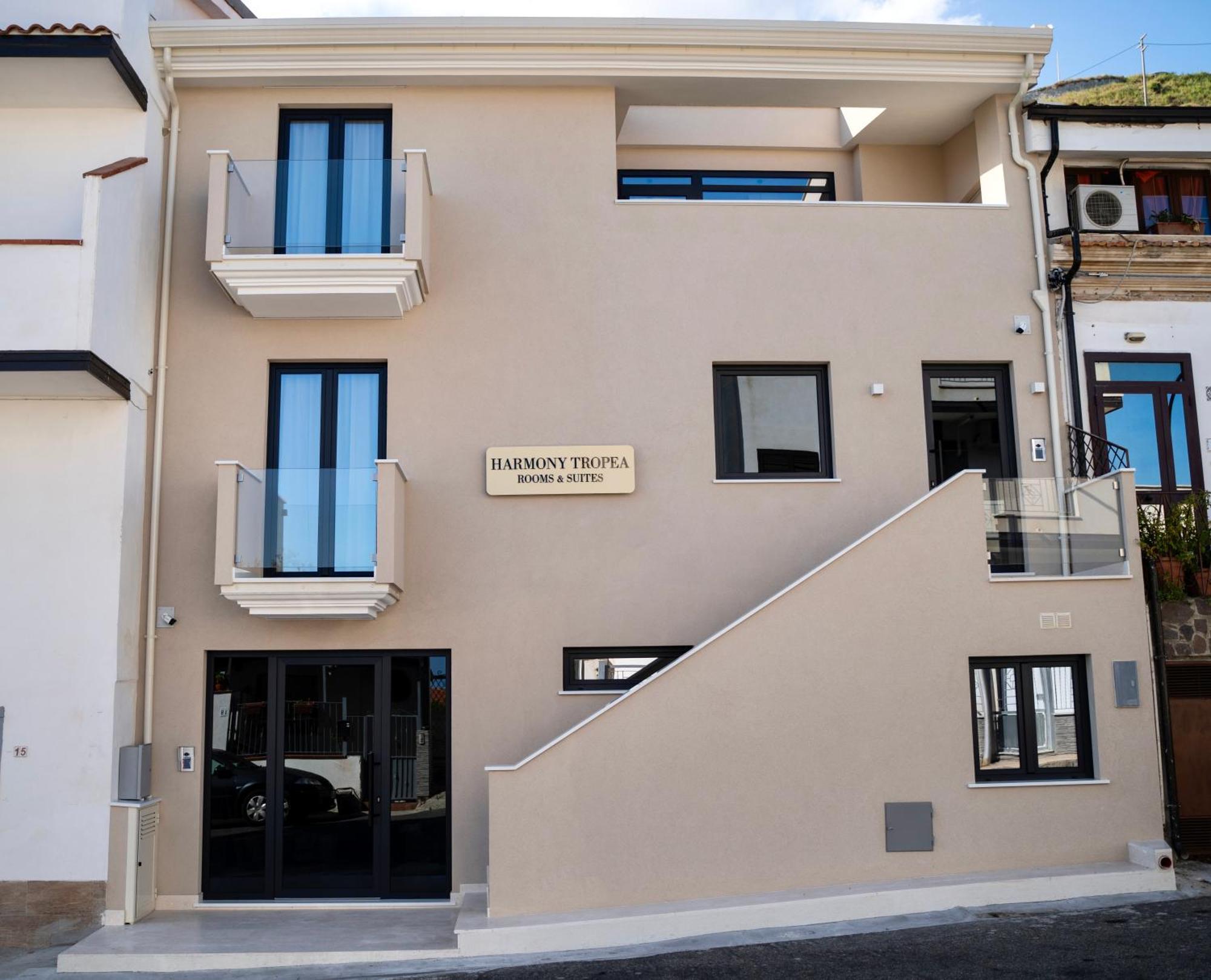Harmony Tropea Rooms & Suites Bagian luar foto